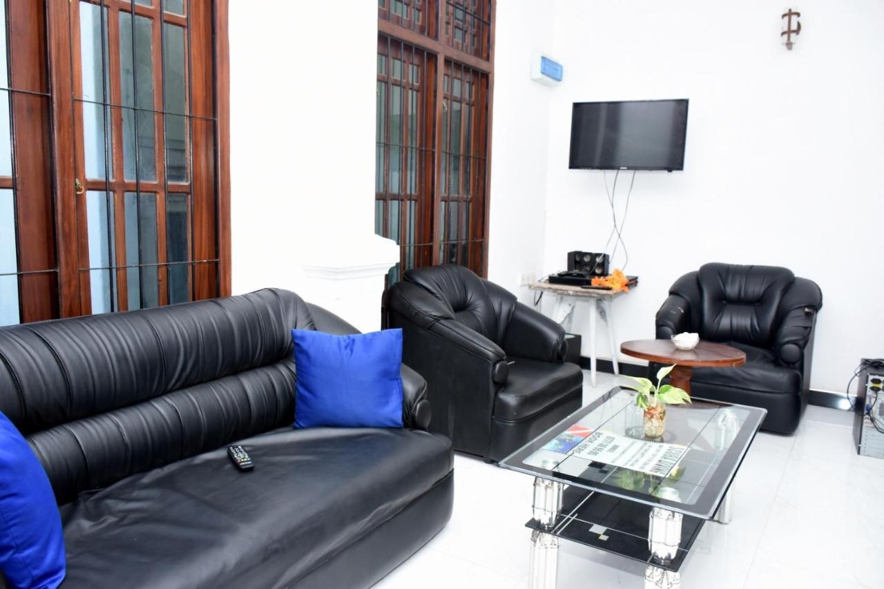 Bluray Beach Apartamento Negombo Exterior foto